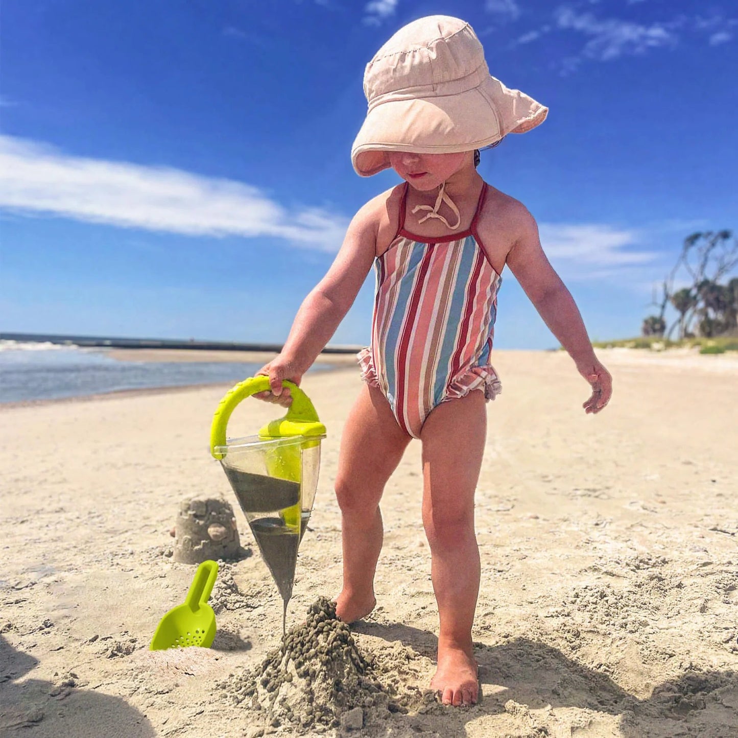 Spilling Funnel Sand and Water Mixing Toy🏄‍ 🌊